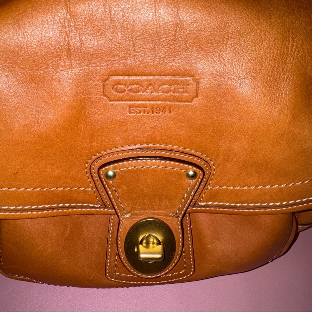 Coach Legacy Leather Hobo and Coach Zippy Wallet - Picture 3 of 15